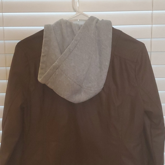 Jacket - Picture 3 of 4